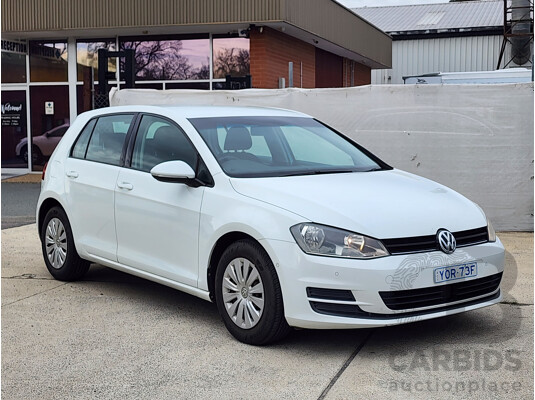 07/2014 Volkswagen Golf 90 TSI AU MY14 5d Hatchback White 1.4L