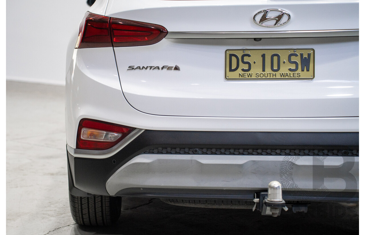 01/2020 Hyundai Santa Fe Elite CRDi (AWD) TM.2 MY20 4d Wagon White 2.2L