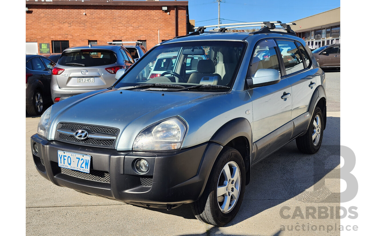 10/2004 Hyundai Tucson 4d Wagon Blue V6 2.7L