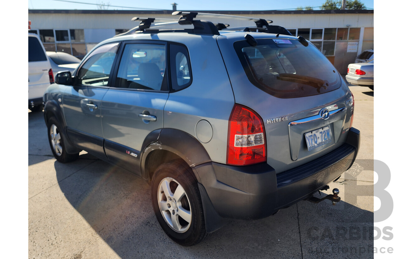 10/2004 Hyundai Tucson 4d Wagon Blue V6 2.7L