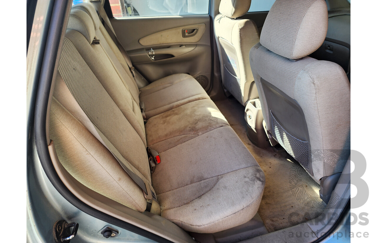 10/2004 Hyundai Tucson 4d Wagon Blue V6 2.7L
