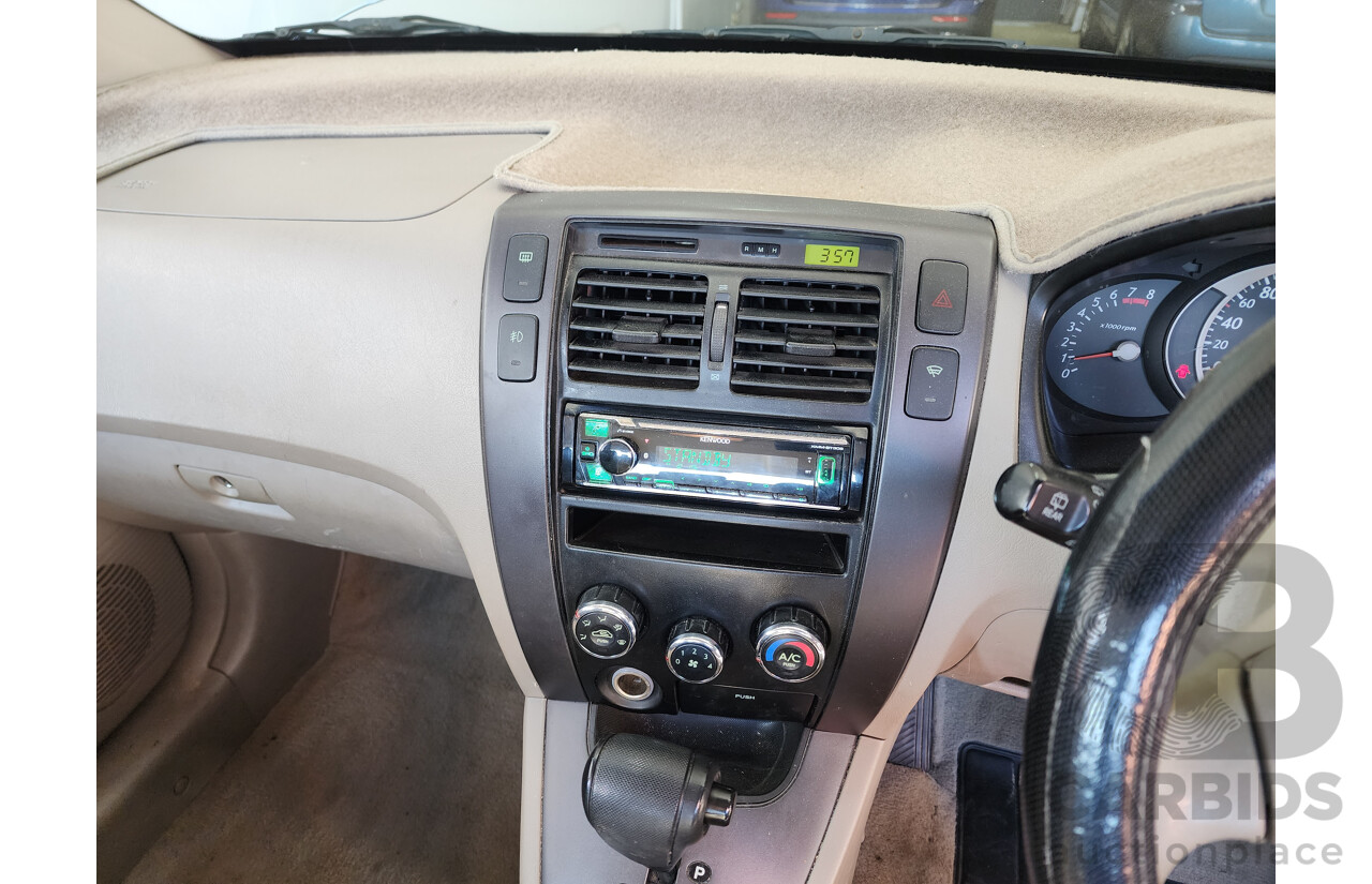 10/2004 Hyundai Tucson 4d Wagon Blue V6 2.7L