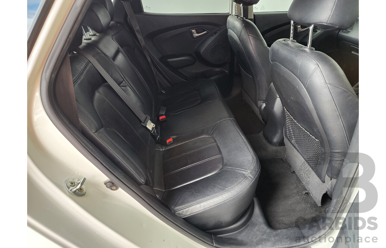 01/2012 Hyundai Ix35 Highlander (awd) LM MY11 4d Wagon White 2.0L