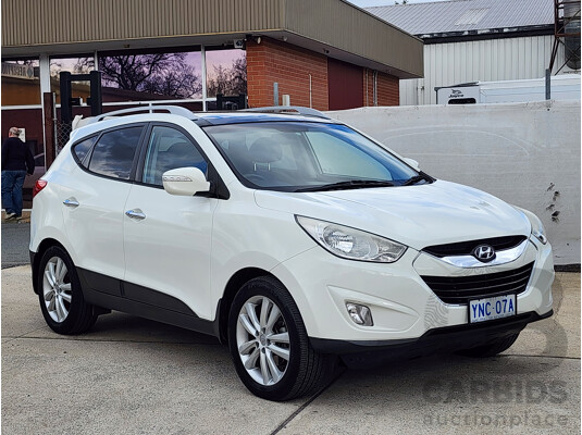 01/2012 Hyundai Ix35 Highlander (awd) LM MY11 4d Wagon White 2.0L