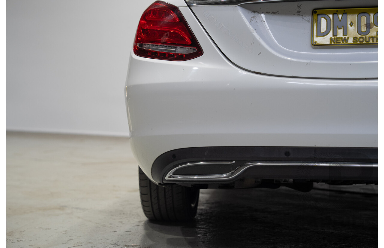 08/2016 Mercedes-Benz C200 (RWD) 205 MY16 4d Sedan White Turbo 2.0L