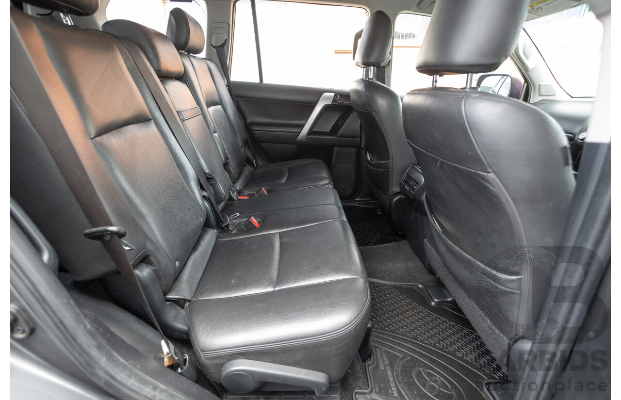 09/2015 Toyota Landcruiser Prado GXL (4x4) GDJ150R MY16 4D Wagon Magnetic Grey Metallic Turbo Diesel 2.8L - 7 seater