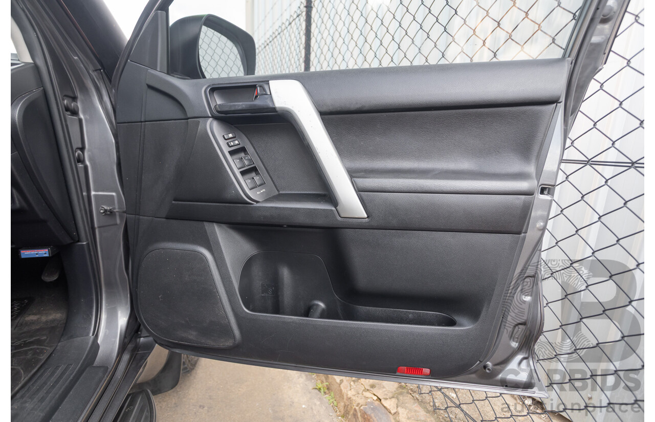 09/2015 Toyota Landcruiser Prado GXL (4x4) GDJ150R MY16 4D Wagon Magnetic Grey Metallic Turbo Diesel 2.8L - 7 seater