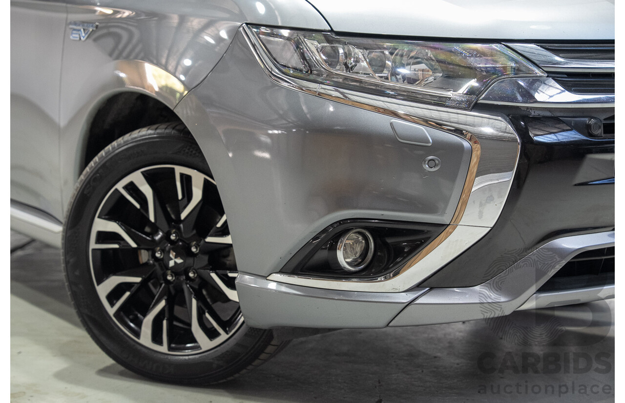 10/2017 Mitsubishi Outlander EXCEED PHEV (AWD) ZK MY17 4d Wagon Grey 2.0L