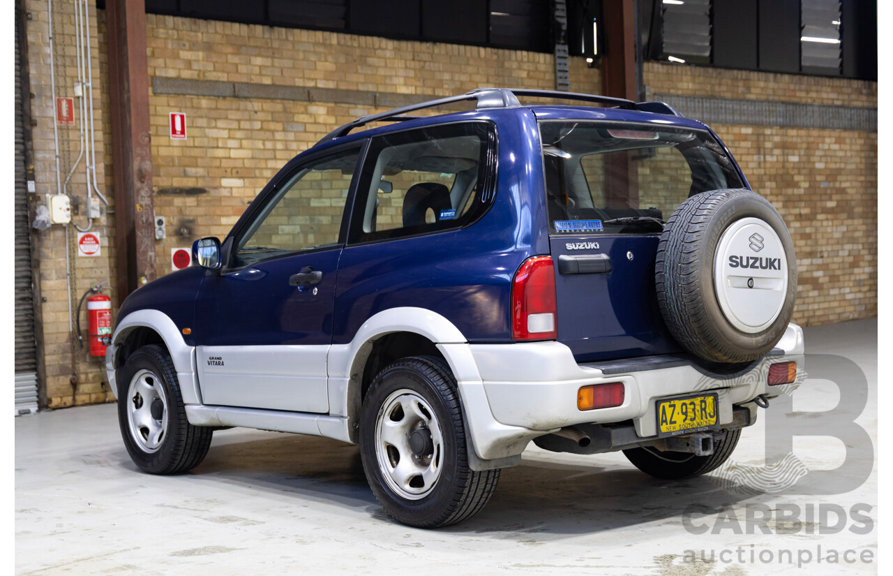 11/2003 Suzuki Grand Vitara Sports (4x4) Wide 2d Hardtop Blue 2.0L