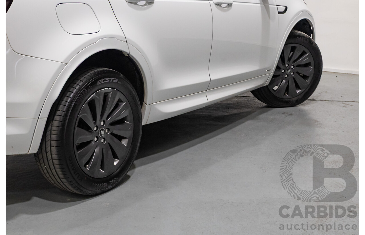 10/2020 Land Rover Discovery Sport D180 R-Dynamic SE (AWD) L550 MY20.5 4d Wagon Fuji White Turbo 2.0L - 7 Seater