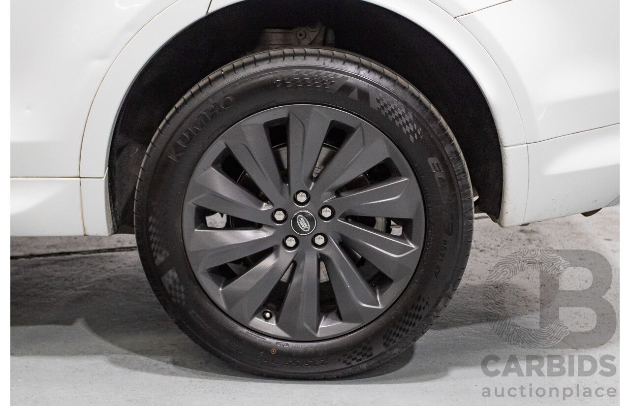 10/2020 Land Rover Discovery Sport D180 R-Dynamic SE (AWD) L550 MY20.5 4d Wagon Fuji White Turbo 2.0L - 7 Seater
