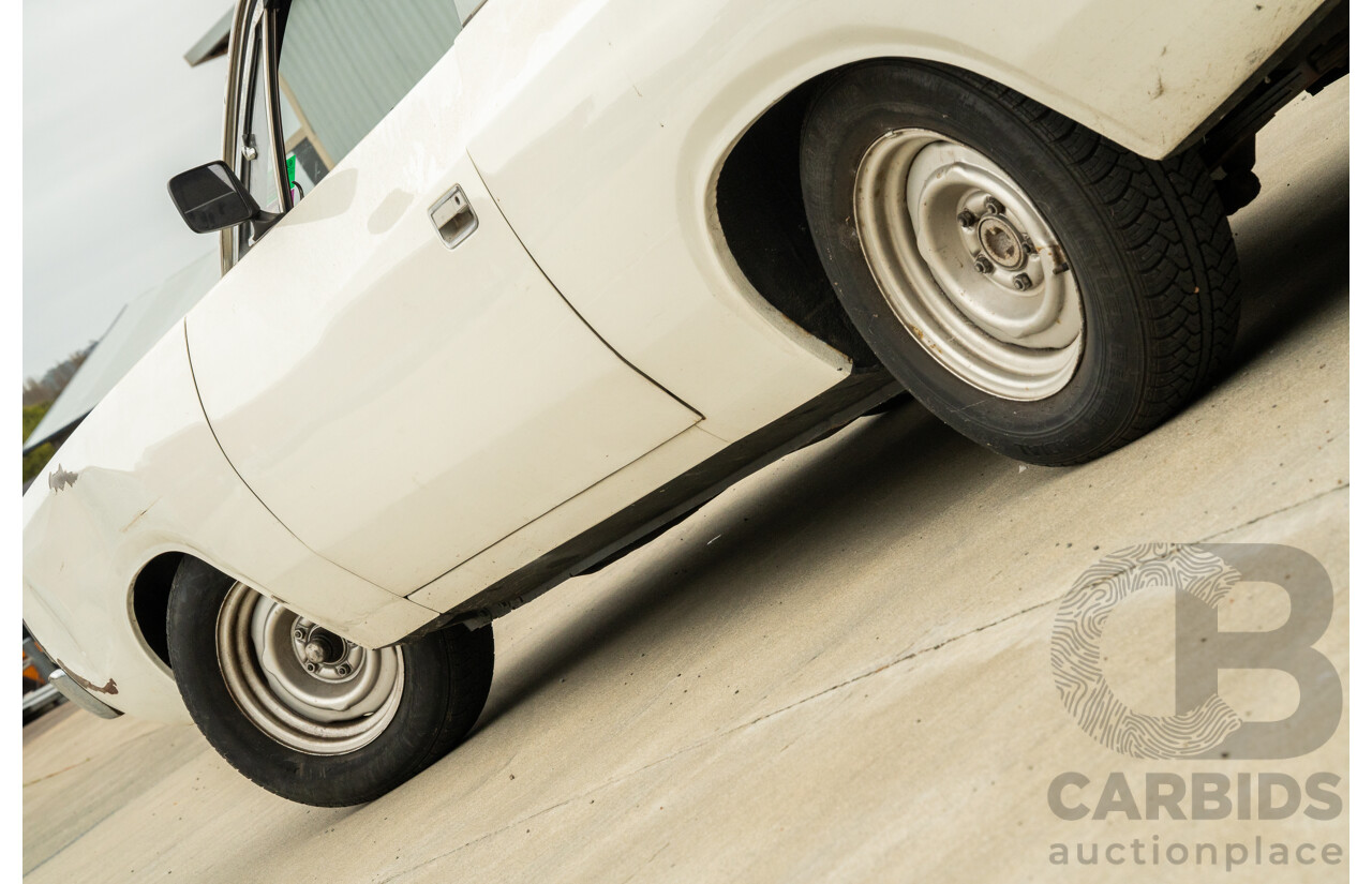 01/1972 Chrysler Valiant Charger VH 2d Coupe Alpine White 245ci 4.0L