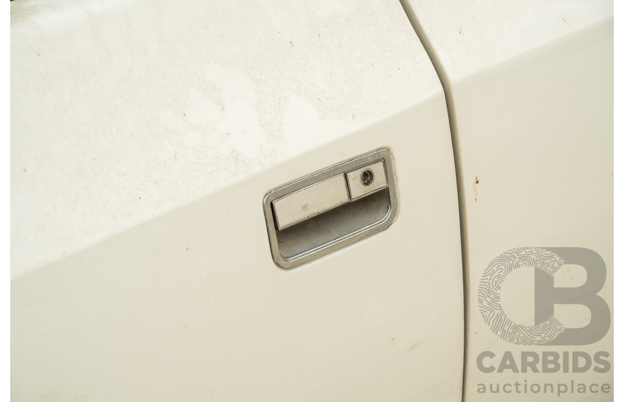 01/1972 Chrysler Valiant Charger VH 2d Coupe Alpine White 245ci 4.0L