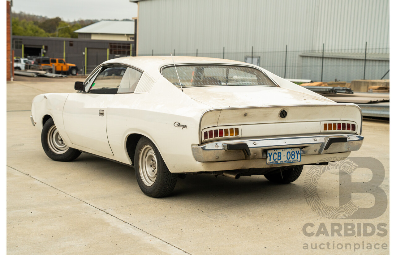 01/1972 Chrysler Valiant Charger VH 2d Coupe Alpine White 245ci 4.0L