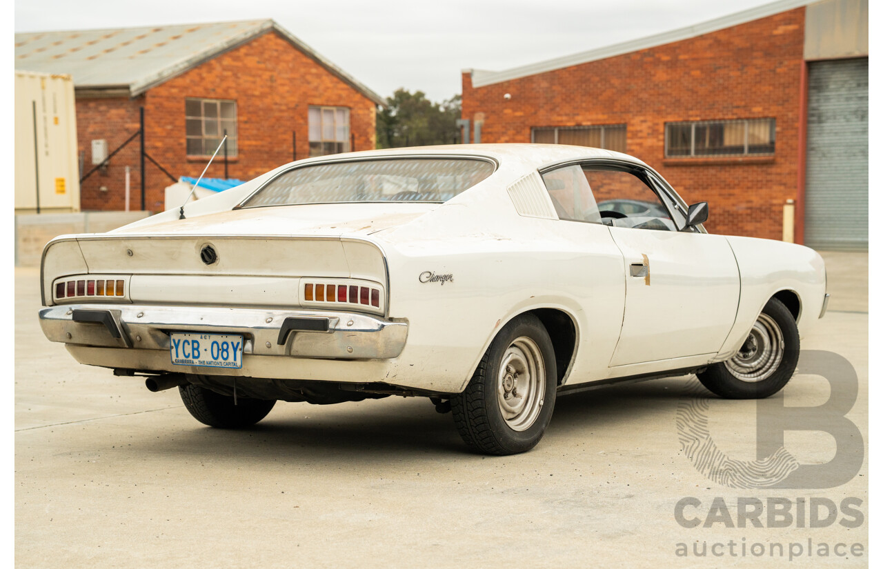 01/1972 Chrysler Valiant Charger VH 2d Coupe Alpine White 245ci 4.0L
