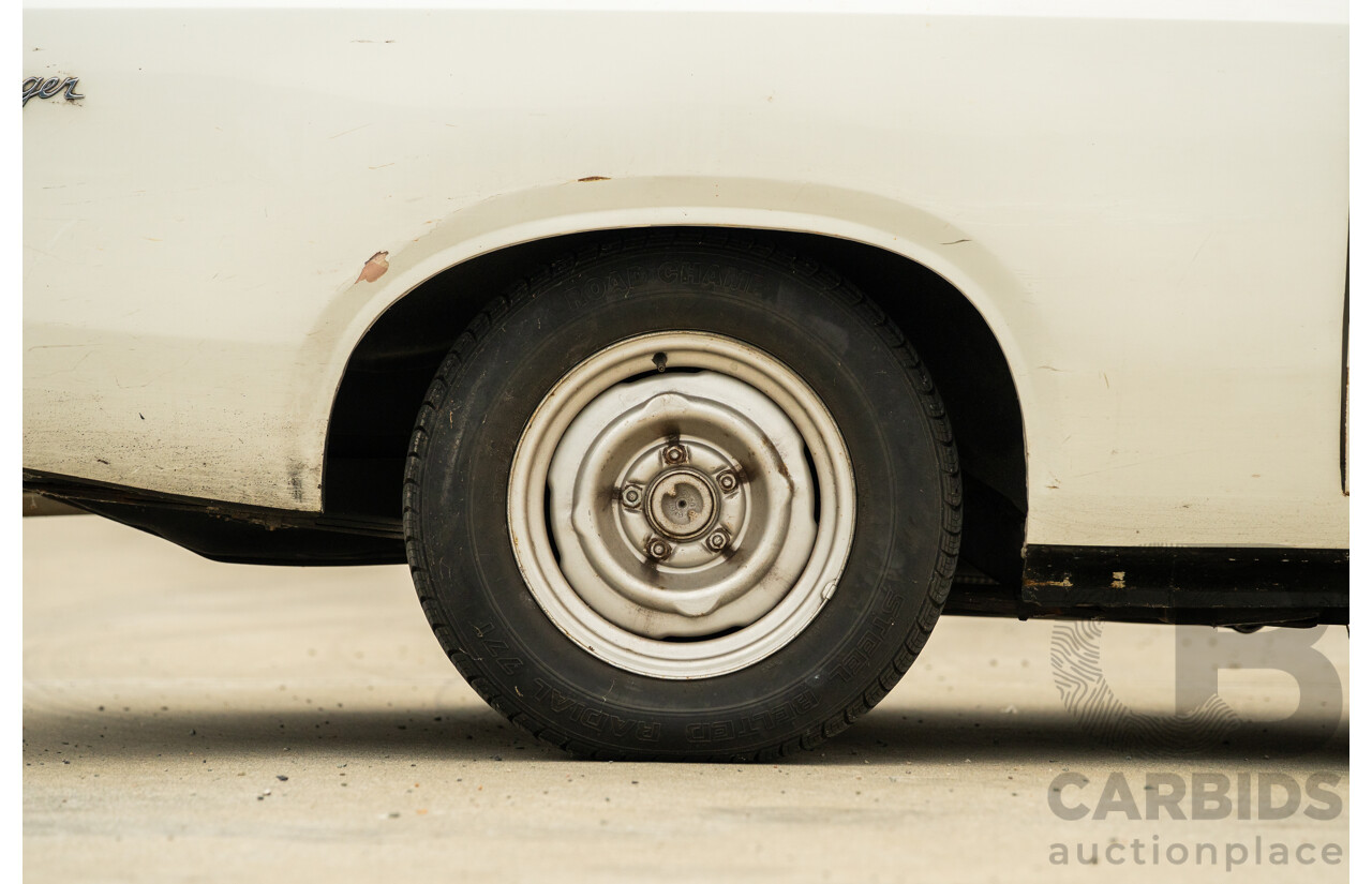 01/1972 Chrysler Valiant Charger VH 2d Coupe Alpine White 245ci 4.0L