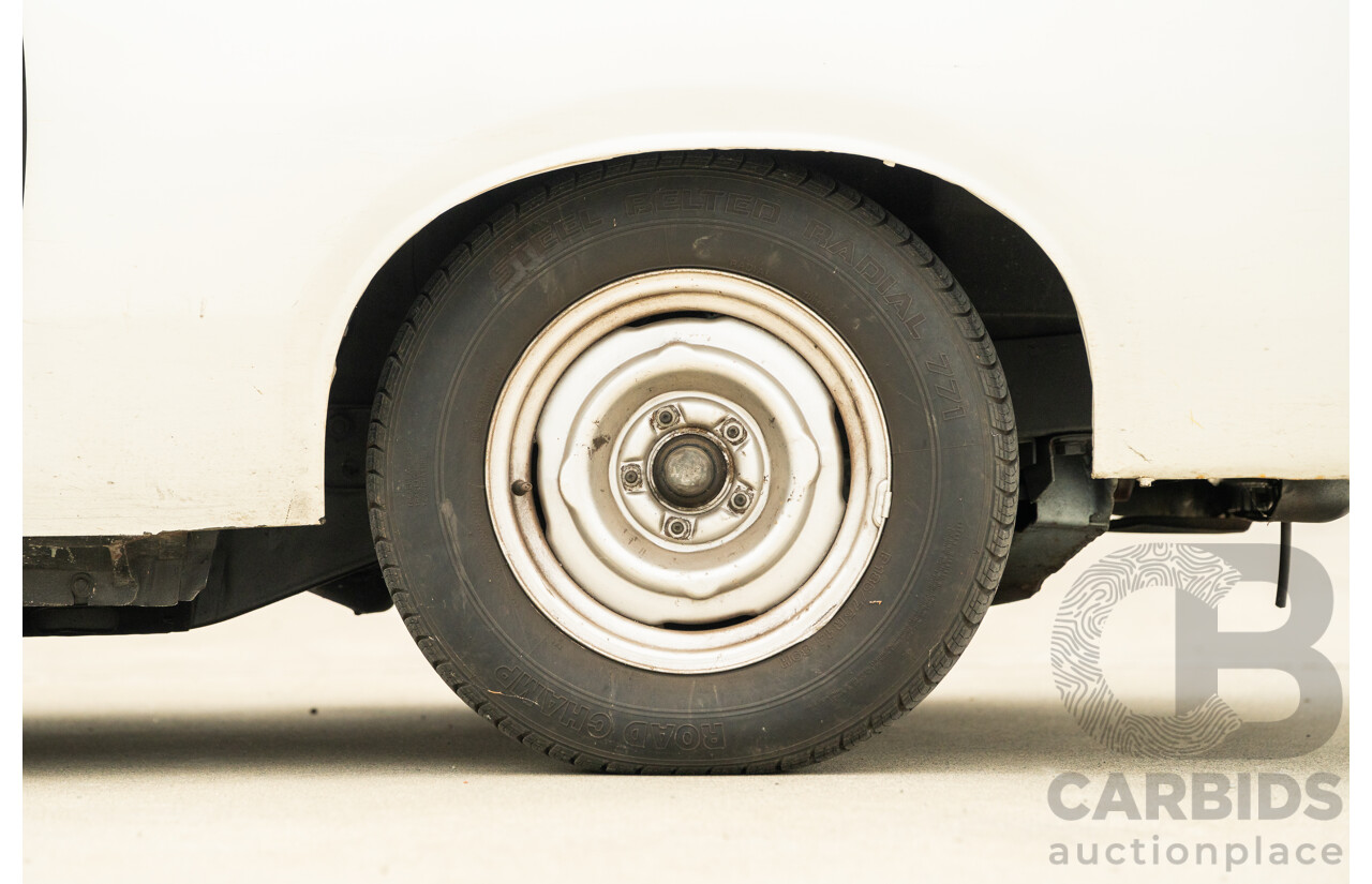 01/1972 Chrysler Valiant Charger VH 2d Coupe Alpine White 245ci 4.0L