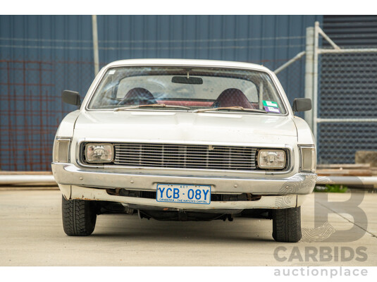 01/1972 Chrysler Valiant Charger VH 2d Coupe Alpine White 245ci 4.0L