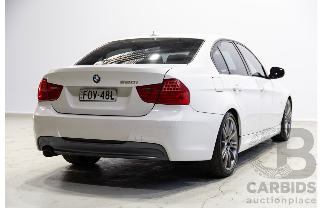 01/2011 BMW 320i Lifestyle E90 MY11 4d Sedan Alpine White 2.0L