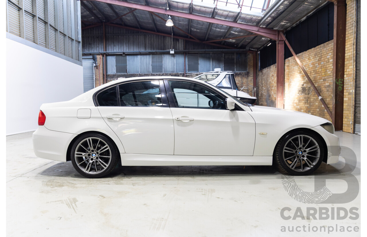 01/2011 BMW 320i Lifestyle E90 MY11 4d Sedan Alpine White 2.0L