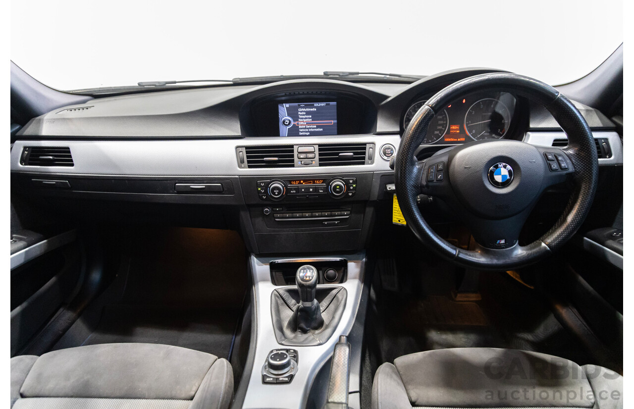 01/2011 BMW 320i Lifestyle E90 MY11 4d Sedan Alpine White 2.0L