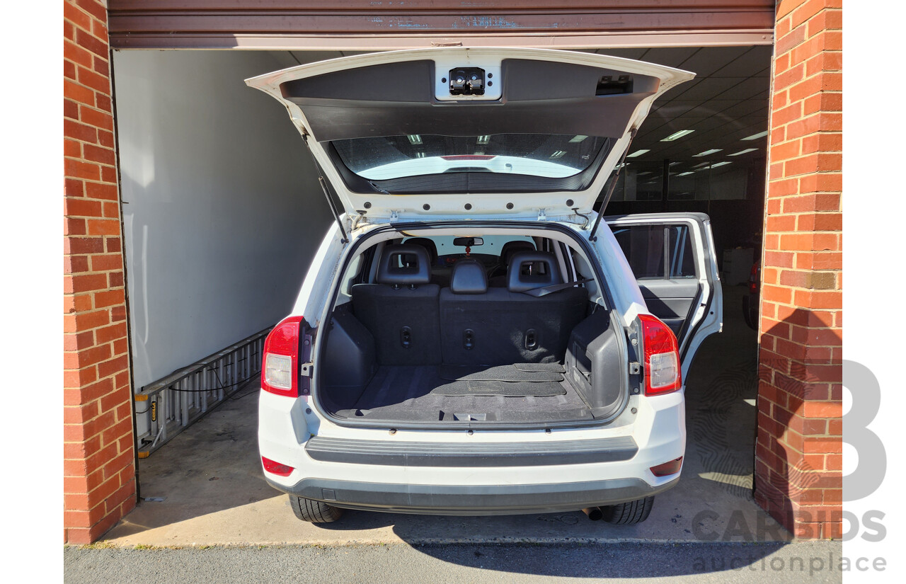 09/2012 Jeep Compass Sport (4x2) MK MY12 4d Wagon White 2.0L