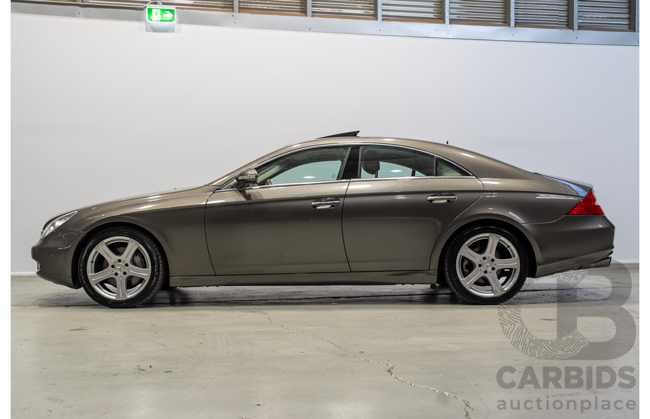 09/2005 Mercedes-Benz CLS 500 219 4d Coupe Indium Grey Metallic 5.0L V8