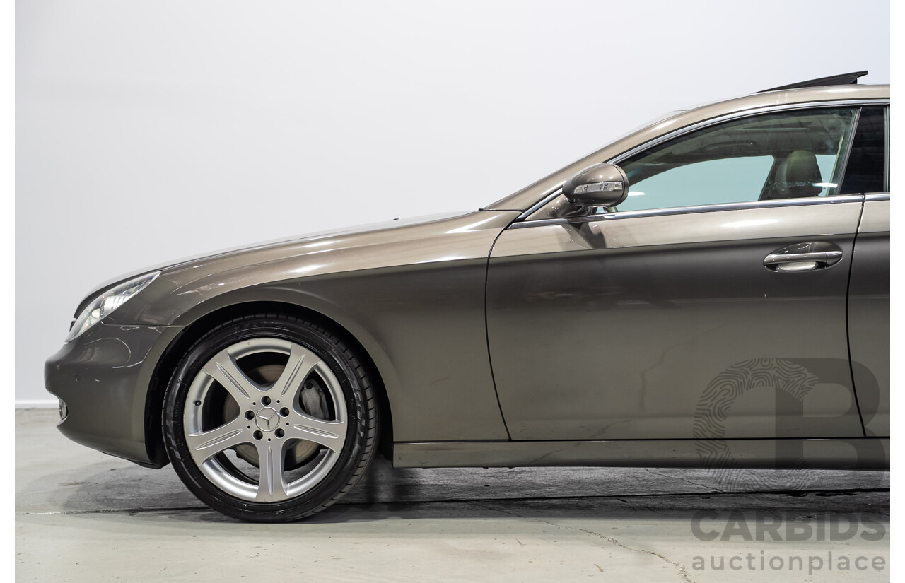 09/2005 Mercedes-Benz CLS 500 219 4d Coupe Indium Grey Metallic 5.0L V8