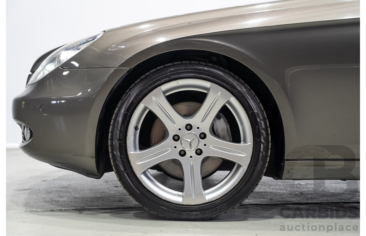 09/2005 Mercedes-Benz CLS 500 219 4d Coupe Indium Grey Metallic 5.0L V8