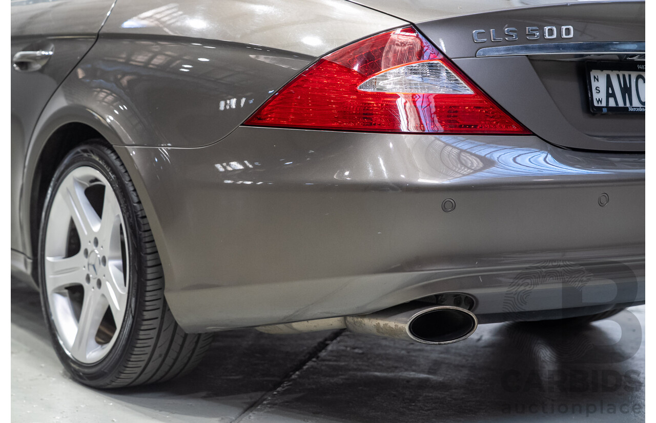 09/2005 Mercedes-Benz CLS 500 219 4d Coupe Indium Grey Metallic 5.0L V8
