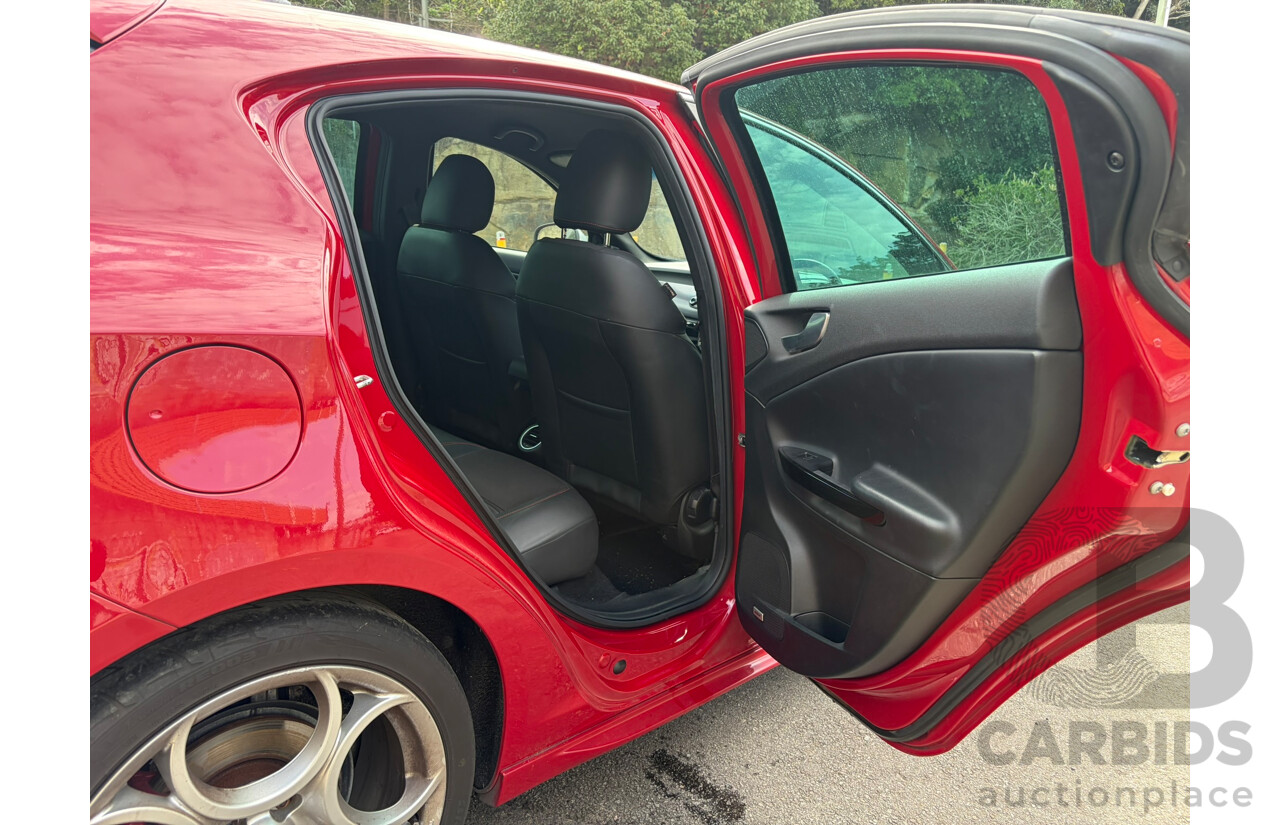 02/2013 Alfa Romeo Giulietta QUAD VERDE FWD  5D Hatchback Red 1.7L