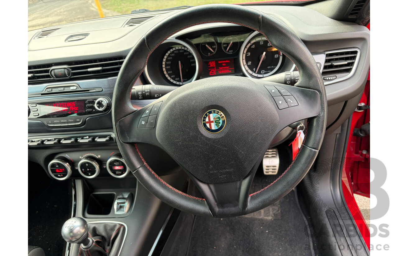 02/2013 Alfa Romeo Giulietta QUAD VERDE FWD  5D Hatchback Red 1.7L