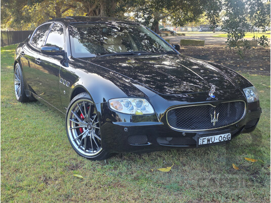04/2008 Maserati Quattroporte Sport GT-S (RWD) 4d Sedan Black 4.2L