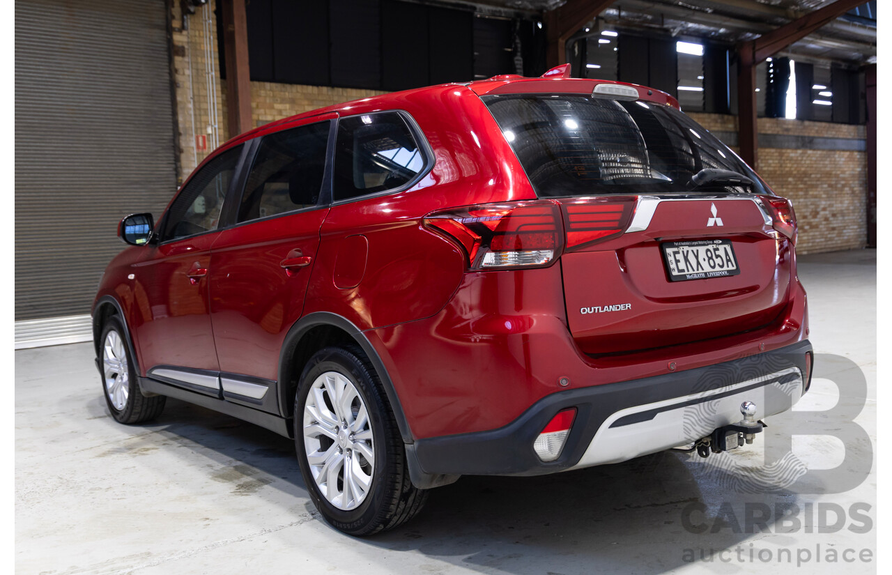 09/2020 Mitsubishi Outlander ES 7-seater ZL MY21 4D Wagon Red 2.4L