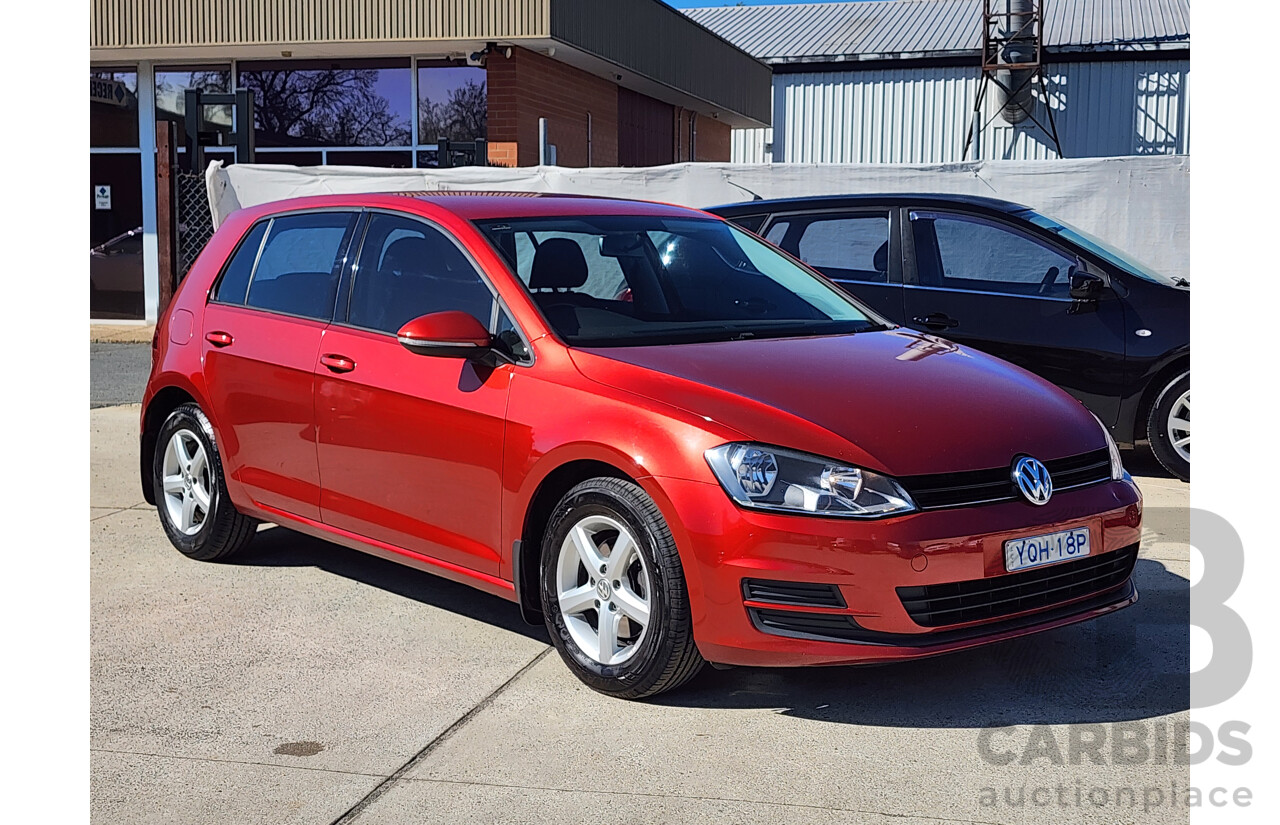 06/2015 Volkswagen Golf 90 TSI AU MY15 5d Hatchback Red 1.4L