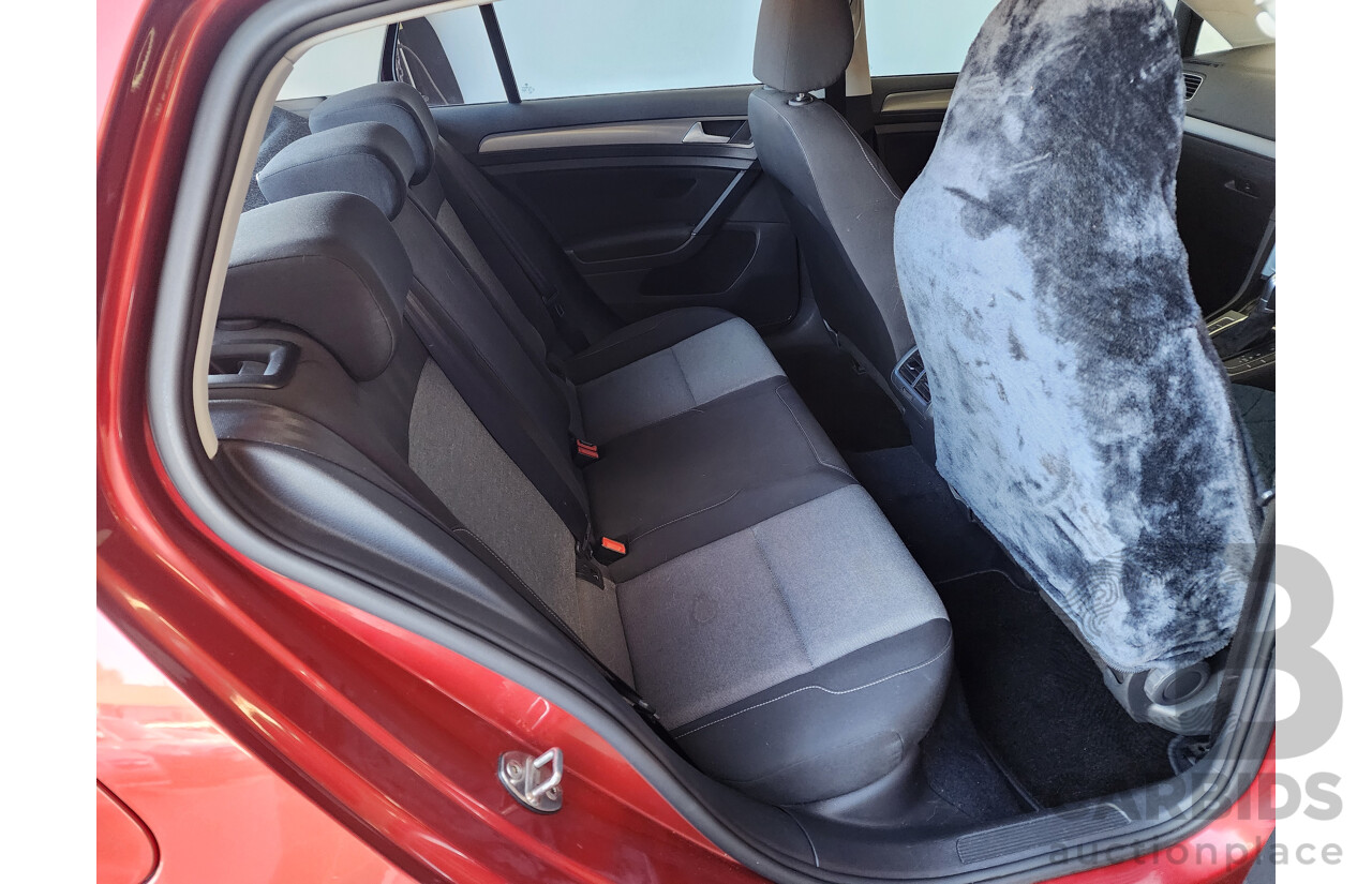06/2015 Volkswagen Golf 90 TSI AU MY15 5d Hatchback Red 1.4L