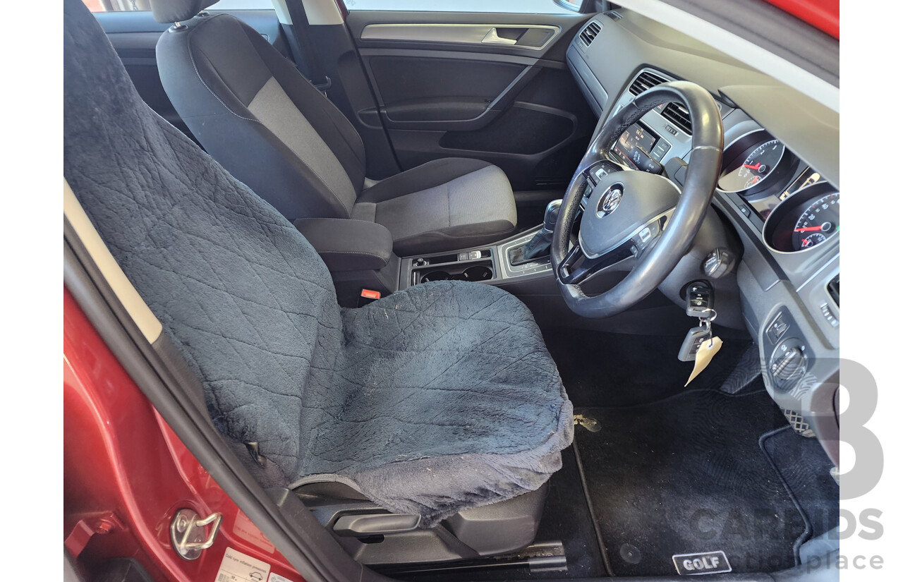 06/2015 Volkswagen Golf 90 TSI AU MY15 5d Hatchback Red 1.4L