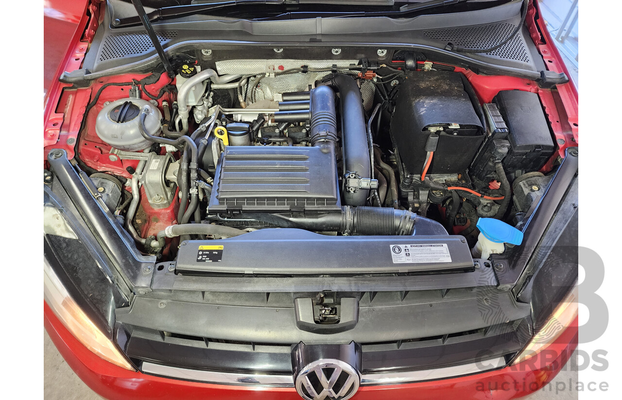 06/2015 Volkswagen Golf 90 TSI AU MY15 5d Hatchback Red 1.4L