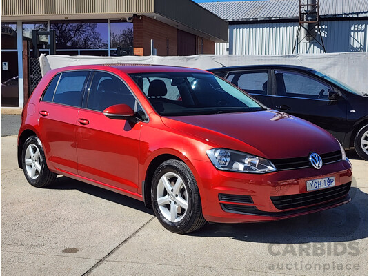 06/2015 Volkswagen Golf 90 TSI AU MY15 5d Hatchback Red 1.4L
