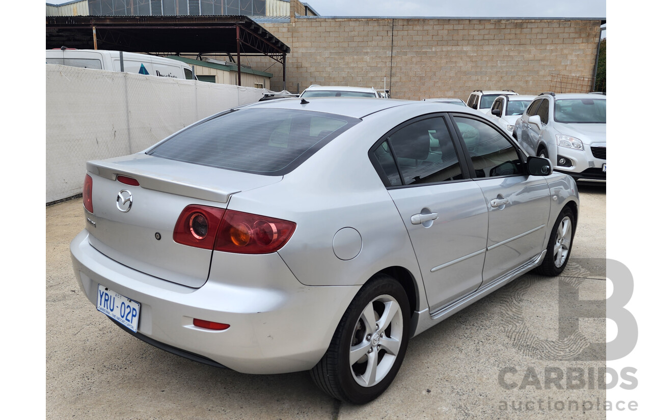 11/2004 Mazda Mazda3 MAXX Sport BK 4d Sedan Silver 2.0L