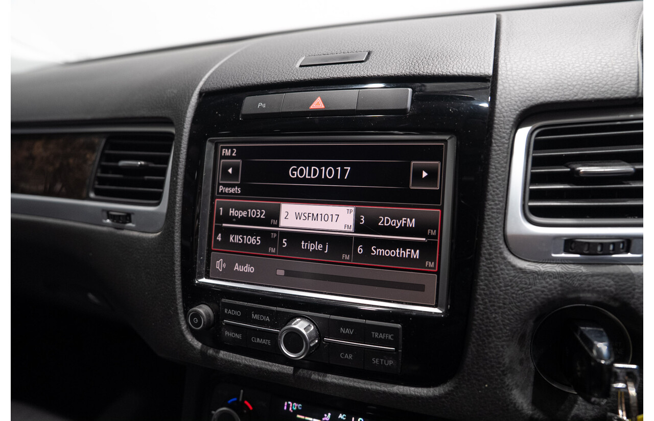 07/2012 Volkswagen Touareg V6 TDI (AWD) 7P MY12 4d Wagon Titanium Black 3.0L