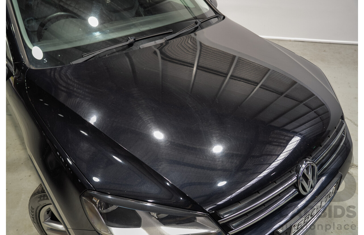 07/2012 Volkswagen Touareg V6 TDI (AWD) 7P MY12 4d Wagon Titanium Black 3.0L