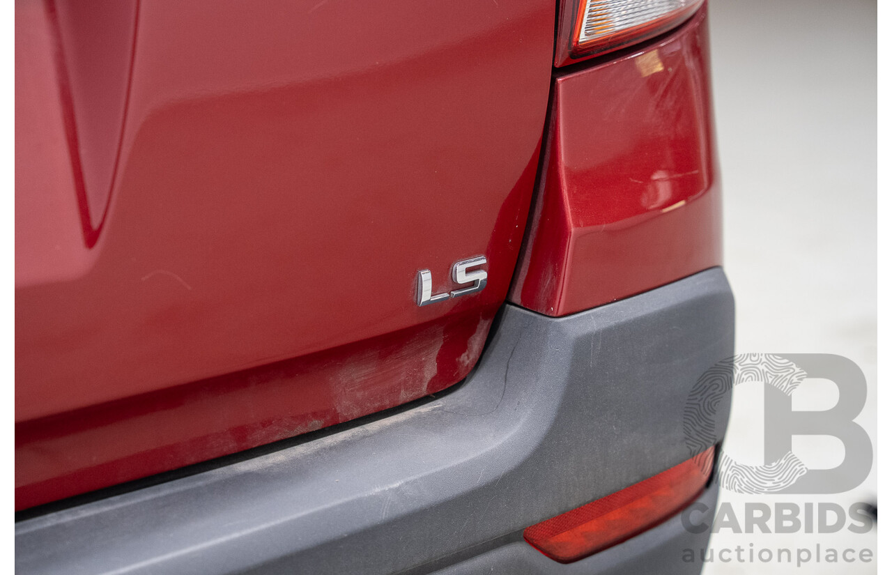 11/2014 Holden Captiva 7 LS CG MY15 4D Wagon Red 2.4L 7 Seats