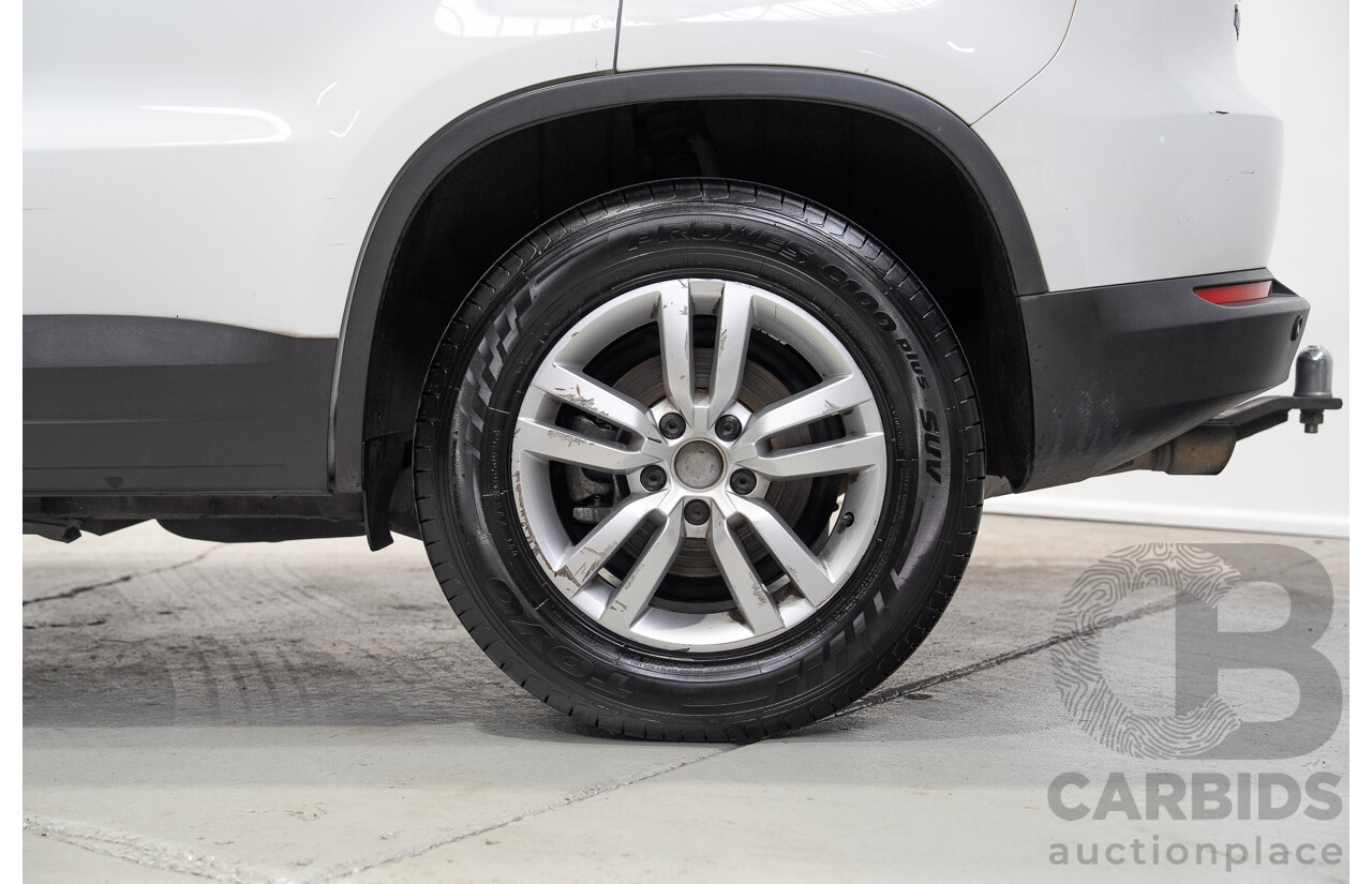 04/2015 Volkswagen Tiguan 118 TSI 5NC MY15 4d Wagon White Turbo Supercharged 1.4L