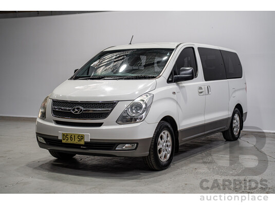 09/2011 Hyundai Imax TQ 4d Wagon White 2.4L