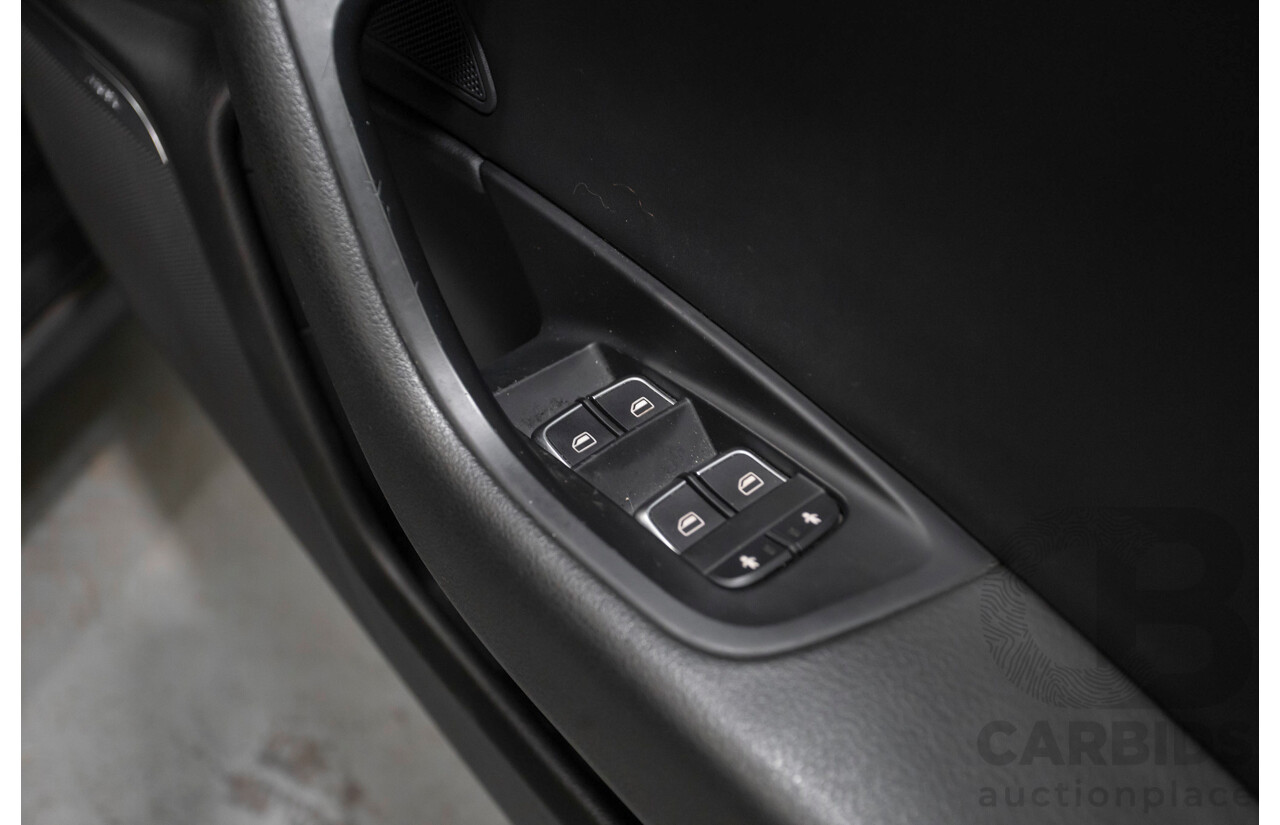 11/2012 Audi A6 S-Line 3.0 TDI Quattro (AWD) 4GL 4d Sedan Daytona Gray Pearlescent Turbo Diesel V6 3.0L