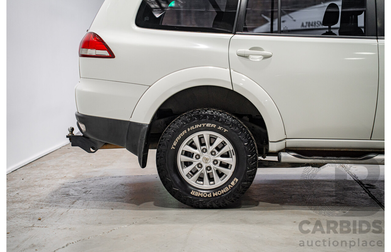 08/2014 Mitsubishi Challenger (4x4) PC MY14 4d Wagon White 2.5L
