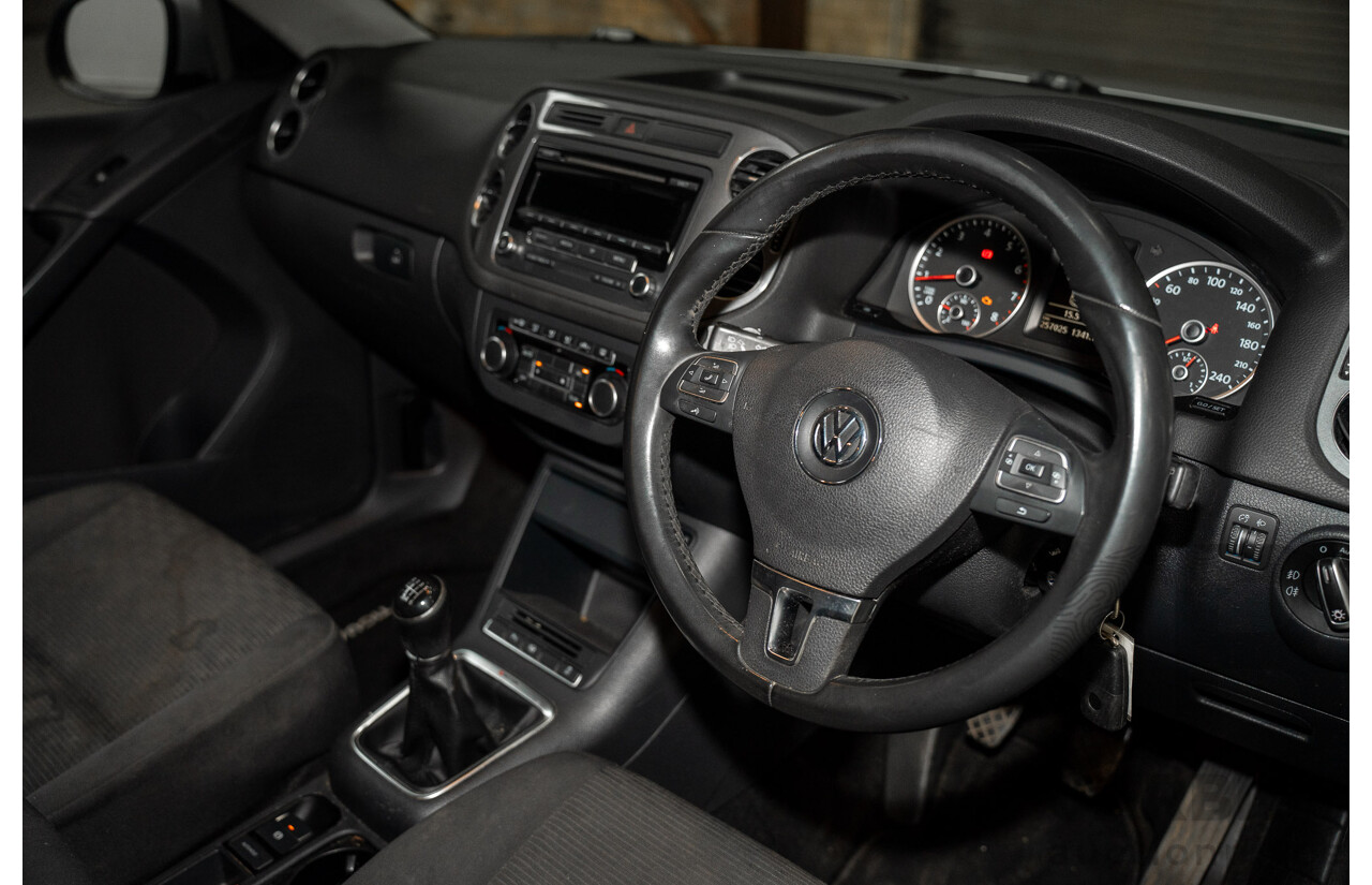 03/2012 Volkswagen Tiguan 132 TSI (4x4) 5NC MY12 4d Wagon Silver Turbo 2.0L