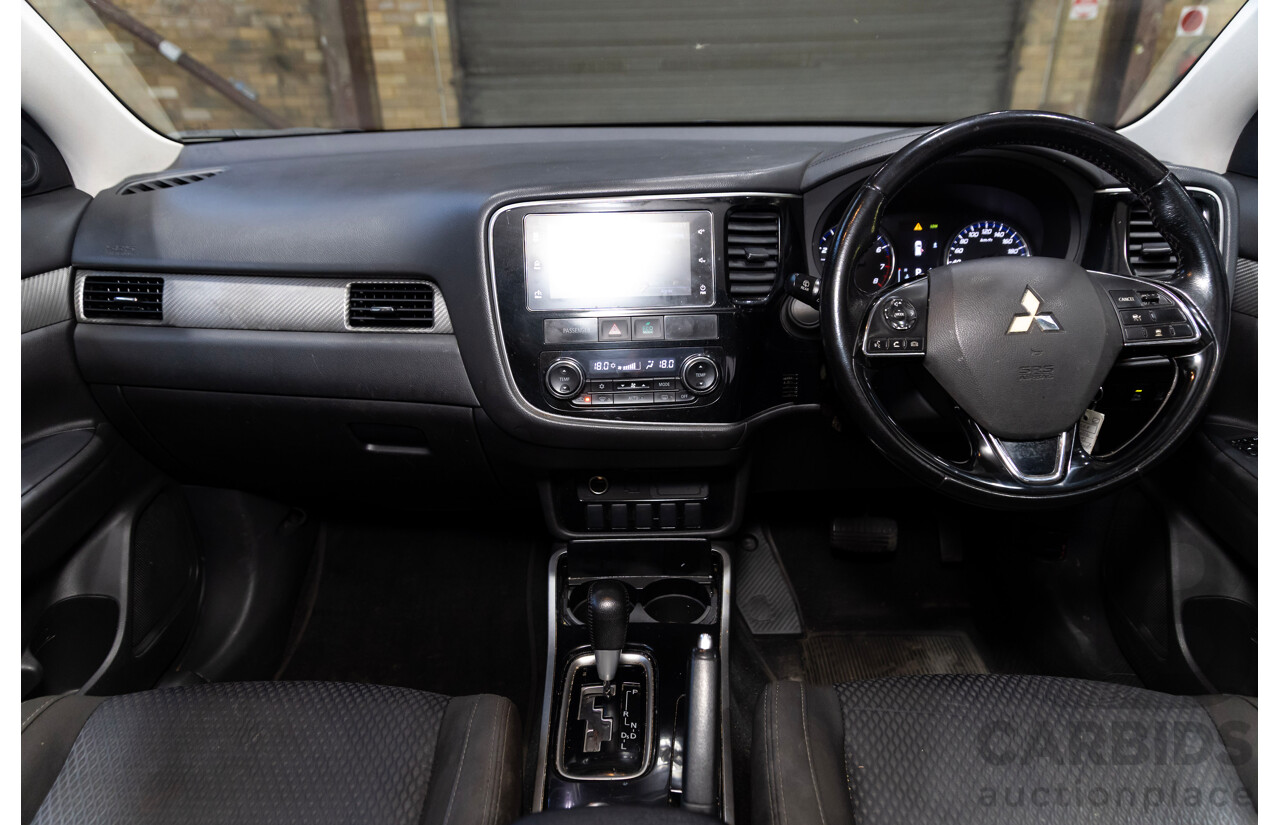 10/2016 Mitsubishi Outlander LS Safety Pack ZK MY17 4d Wagon Red 2.0L