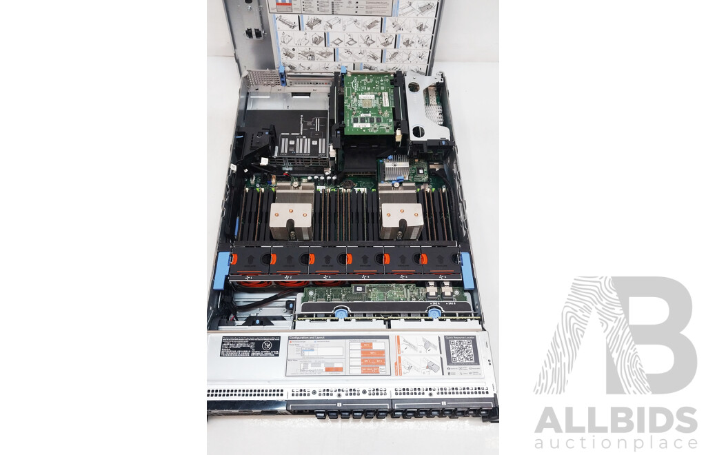 Dell PowerEdge R720 Dual Intel Xeon (E5-2630 0) 2.30GHz-2.80GHz 6-Core CPU 2RU Server W/ 160GB DDR3